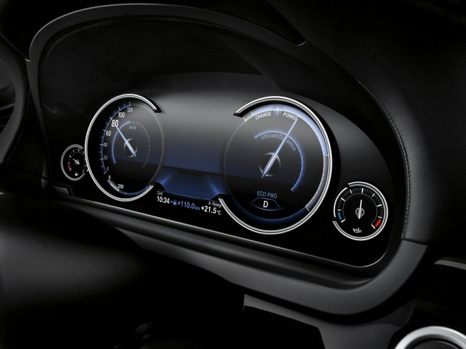 2013-bmw-7-series-interior-11
