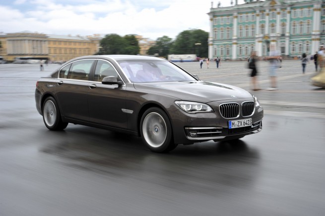 2013-bmw-7-series-long-wheelbase-11