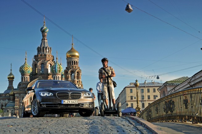 2013-bmw-7-series-long-wheelbase-26