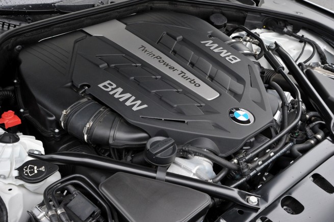 2013-bmw-7-series-long-wheelbase-40