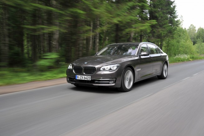 2013-bmw-7-series-long-wheelbase-44