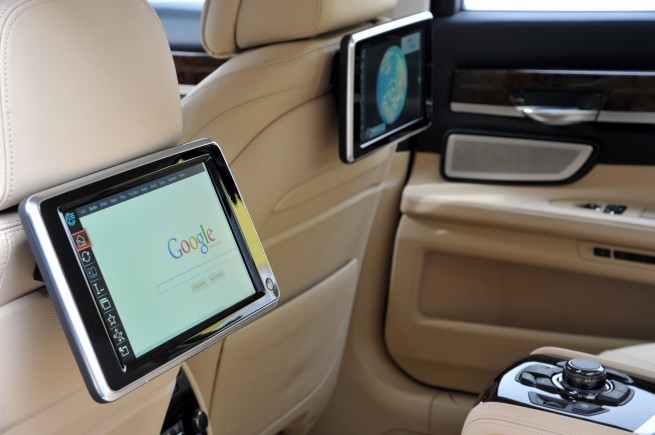2013-bmw-7-series-long-wheelbase-48