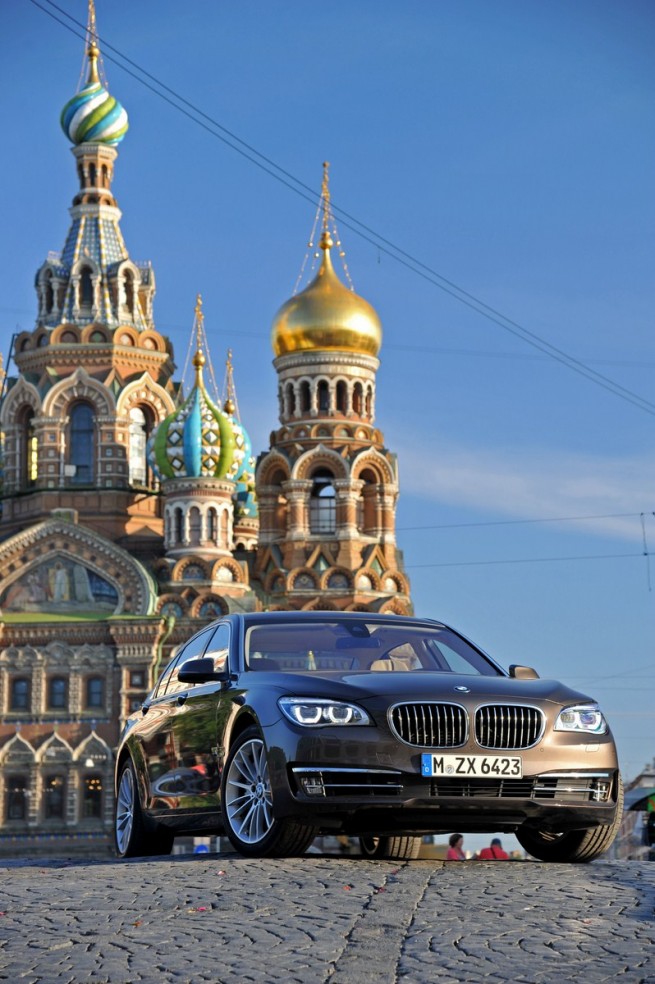 2013-bmw-7-series-long-wheelbase-57