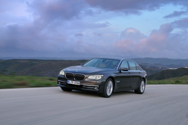 2013-bmw-7-series-long-wheelbase-exterior-08