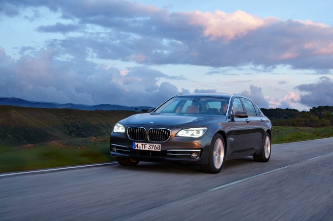 2013-bmw-7-series-long-wheelbase-exterior-16