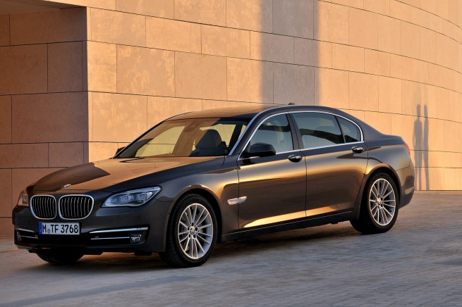 2013-bmw-7-series-long-wheelbase-exterior-19