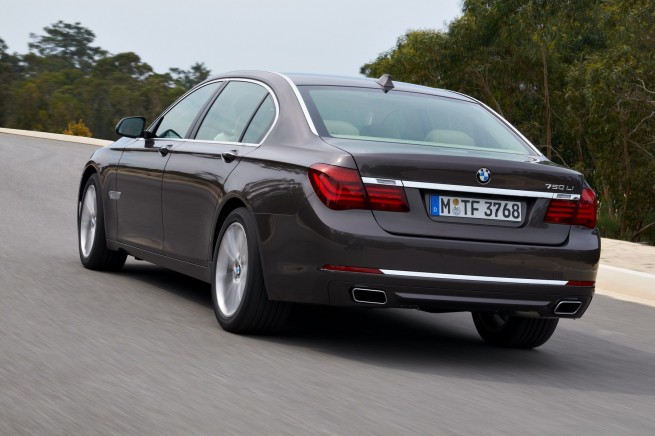 2013-bmw-7-series-long-wheelbase-exterior-36