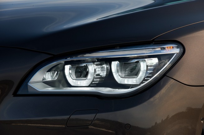 2013-bmw-7-series-long-wheelbase-exterior-46