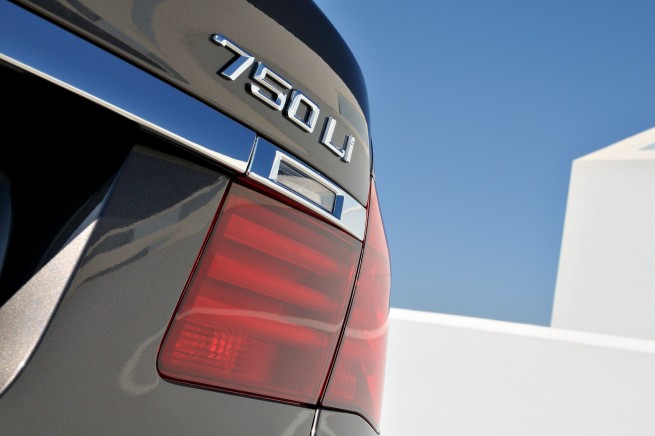 2013-bmw-7-series-long-wheelbase-exterior-48