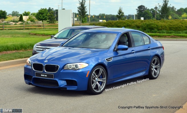 2013-bmw-m5-performance-center--08