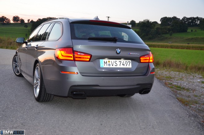 2013-bmw-m550d-touring-13