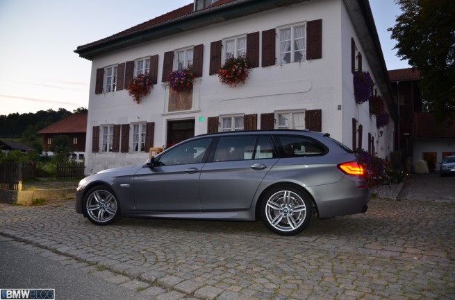 2013-bmw-m550d-touring-29