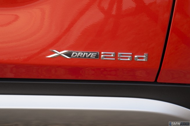 2013-bmw-x1-16
