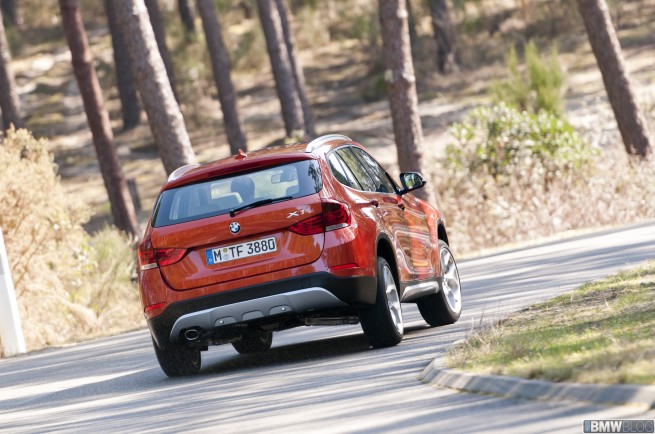 2013-bmw-x1-23