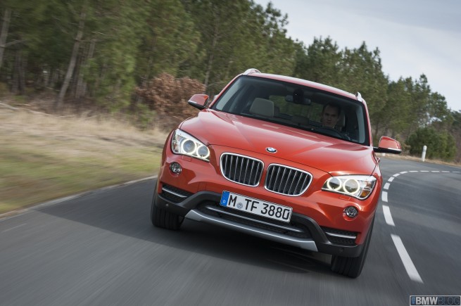 2013-bmw-x1-39