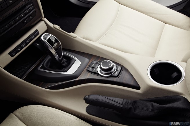 2013-bmw-x1-82
