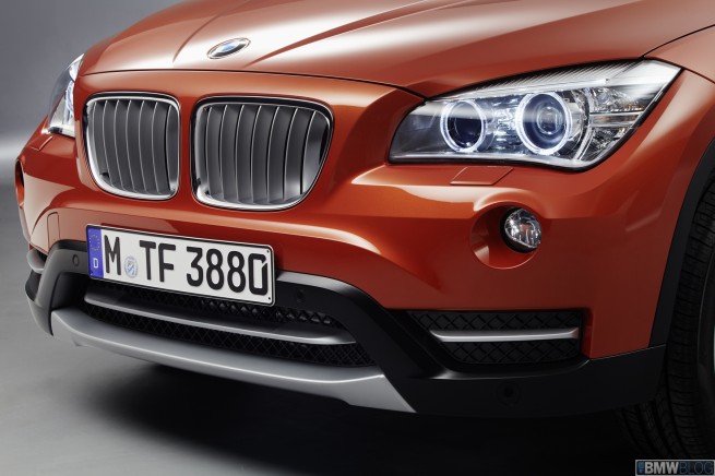 2013-bmw-x1-84