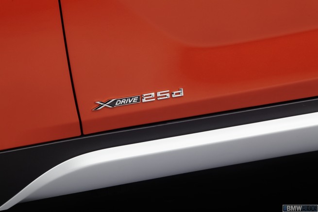 2013-bmw-x1-90