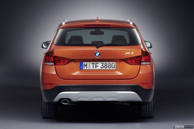 2013-bmw-x1-94