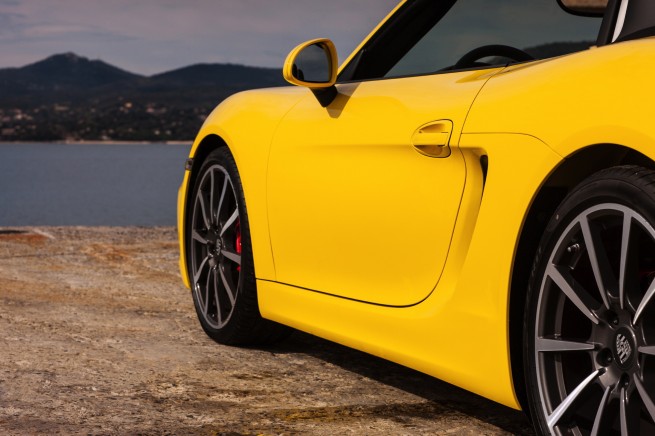2013-porsche-boxter-s-08