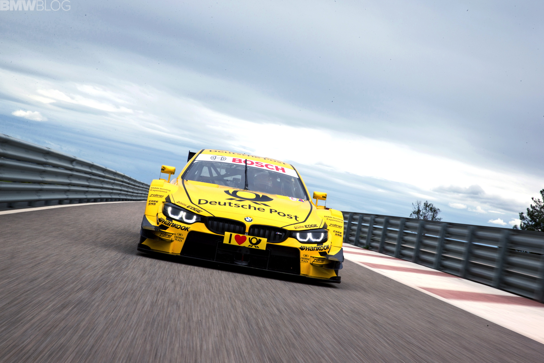 The new BMW M4 DTM is ready for the season - VIDEO