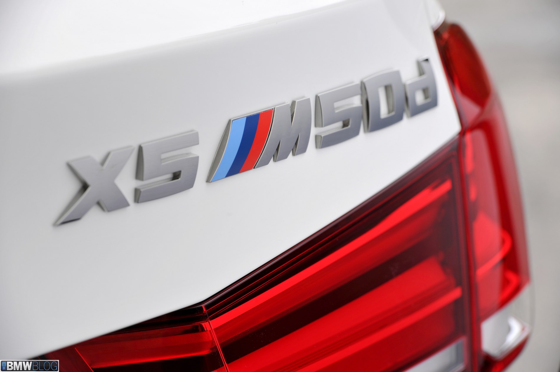 2014-bmw-x5-m50d-image-21.jpg