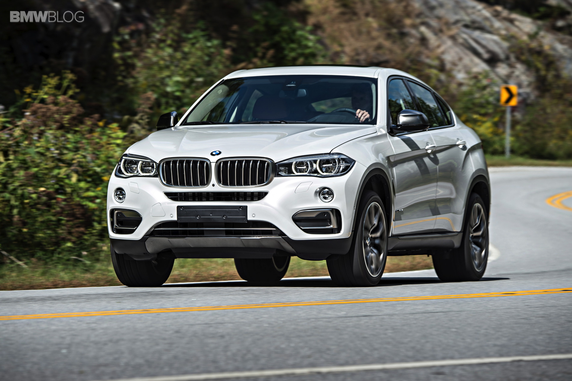 Bmw x6 xdrive35i vs xdrive50i #6