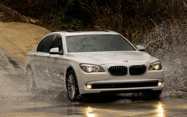 7-Series-40 Video: 2013 BMW 740Li with xDrive