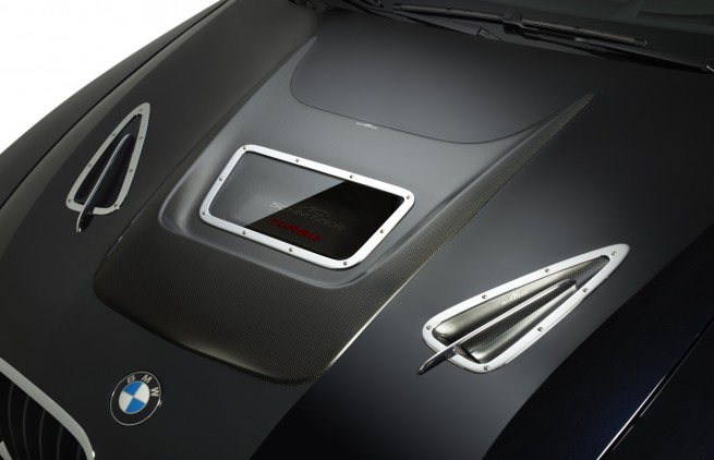 ACS_X6_Bonnet_Window_01_300