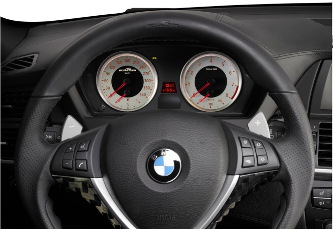 ACS_X6_Interior_02_300