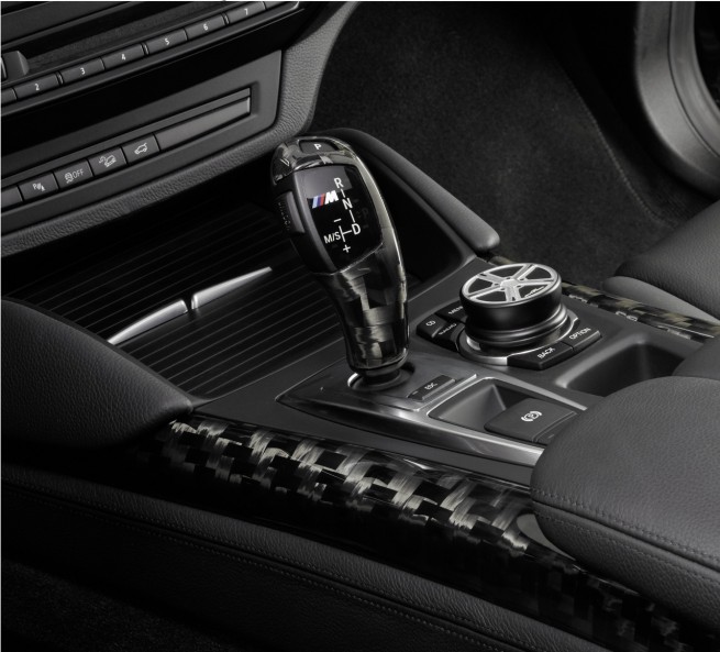 ACS_X6_Interior_03_300