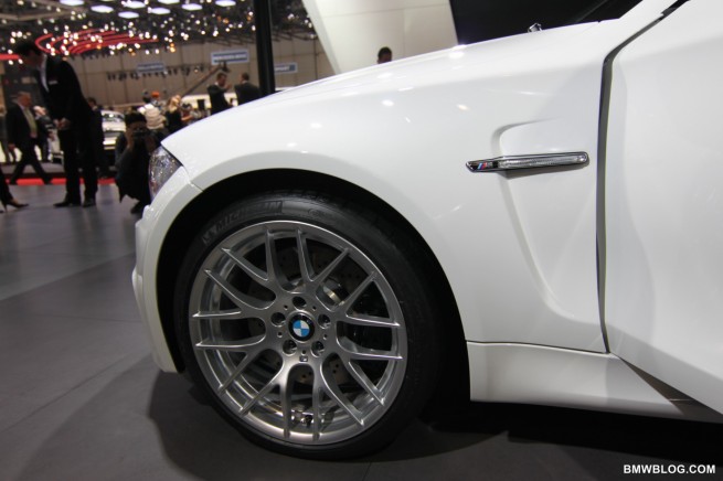 BMW-1M-alpine-white-color-10