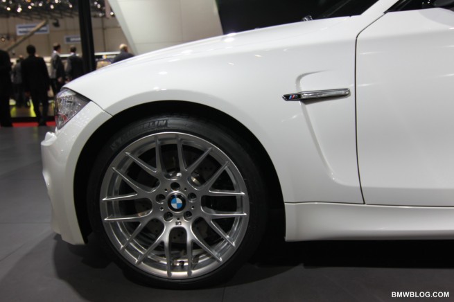 BMW-1M-alpine-white-color-18