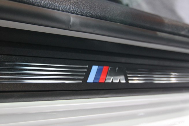 BMW-1M-alpine-white-color-24