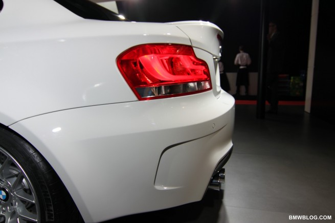 BMW-1M-alpine-white-color-9