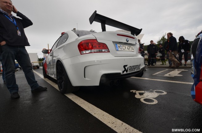 BMW-1M-safety-car-09