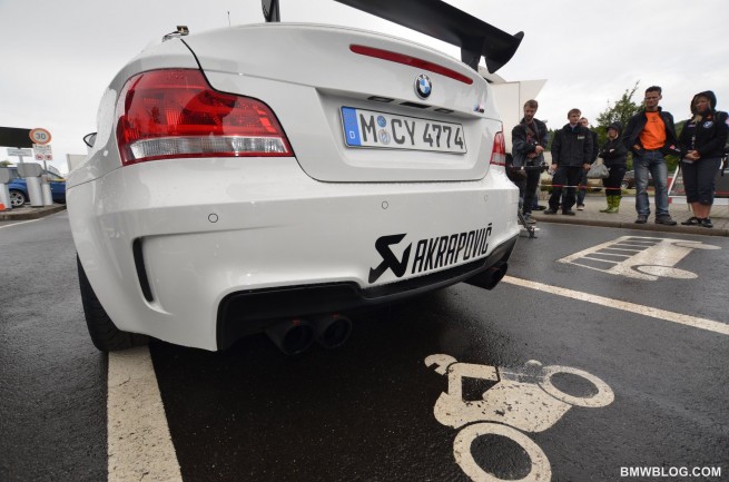 BMW-1M-safety-car-12