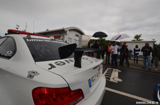 BMW-1M-safety-car-15