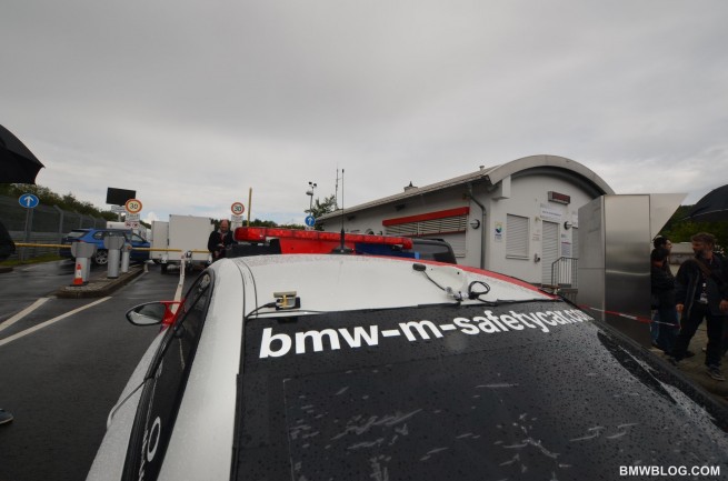 BMW-1M-safety-car-16