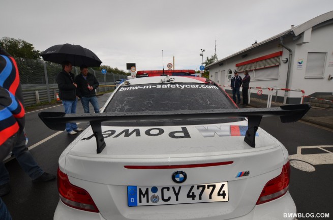 BMW-1M-safety-car-17