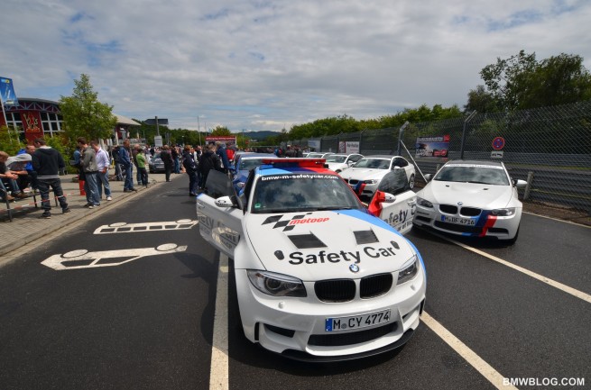 BMW-1M-safety-car-22