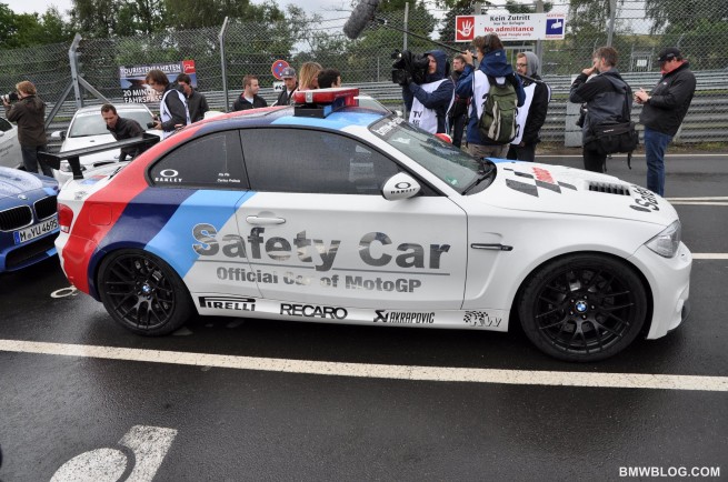 BMW-1M-safety-car-27