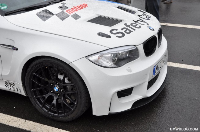 BMW-1M-safety-car-28