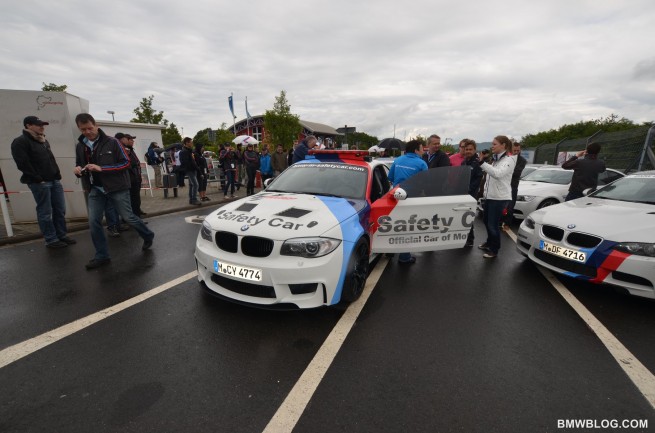 BMW-1M-safety-car-32