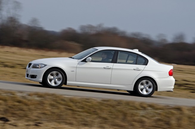 BMW-320d-EfficientDynamics-5