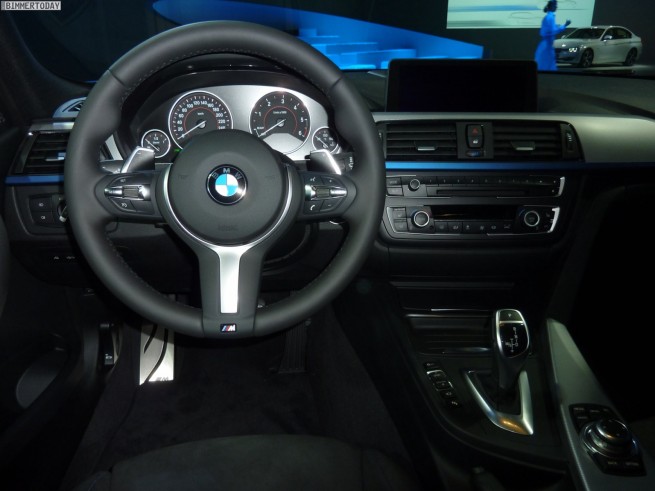 BMW-3er-Touring-F31-M-Sportpaket-330d-2012-Innenraum-01