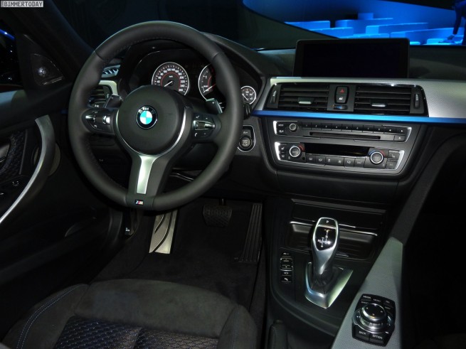 BMW-3er-Touring-F31-M-Sportpaket-330d-2012-Innenraum-14