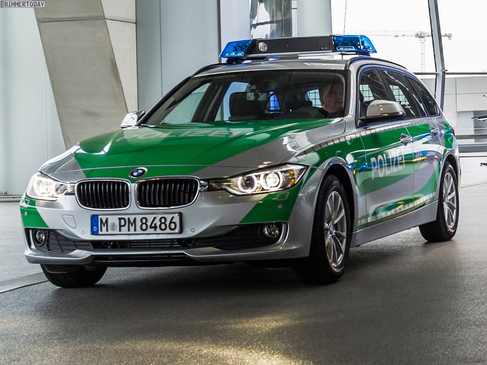 BMW delivers 3 Series Touring and X3 police cars to Bavaria