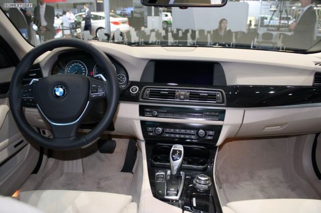 BMW-5er-Touring-F11-Imperialblau-13