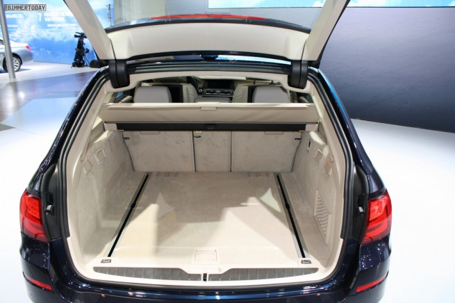 BMW-5er-Touring-F11-Imperialblau-36